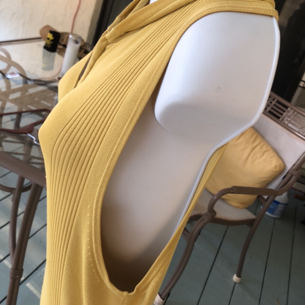 BCBG Y2K SLEEVELESS KNIT HOODIE•sz S - Picture 9 of 17